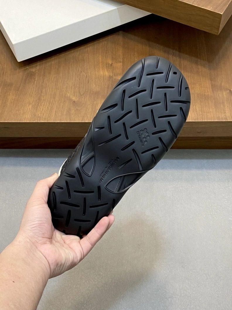 Flexible Bxttxga Vxnxta Slippers 112278