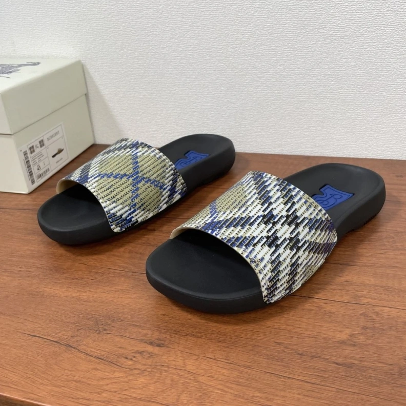 NewStyle Bxrbxrry Slippers 114492