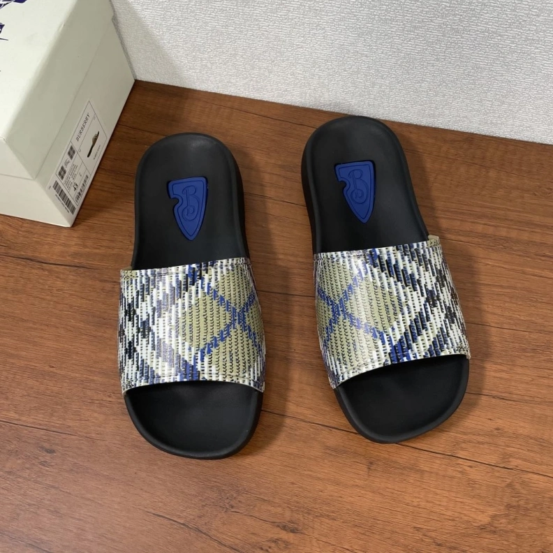 NewStyle Bxrbxrry Slippers 114492