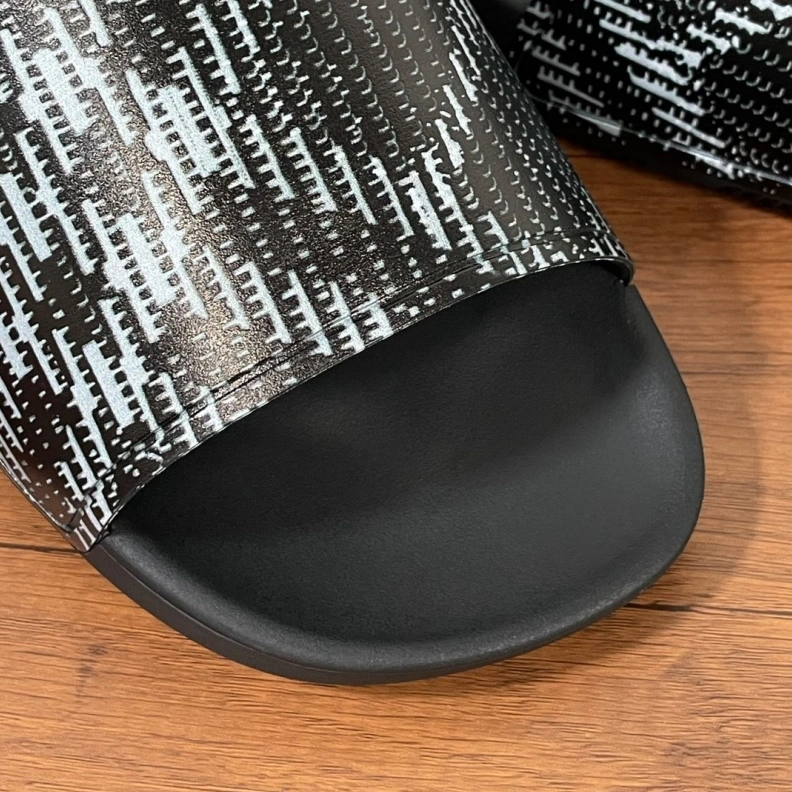 Compact Bxrbxrry Slippers 114488