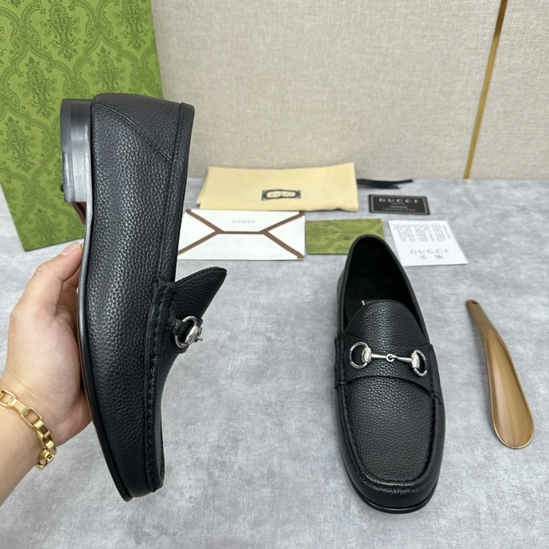 Gxccx Leather Shoes Bright 155357