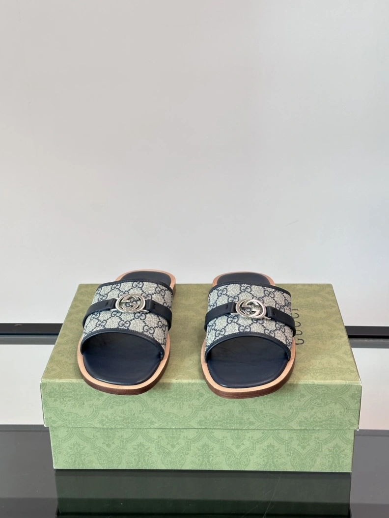 Gxccx Slippers Sleek 155298