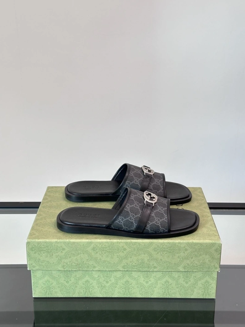 Gxccx Slippers Vibrant 155291