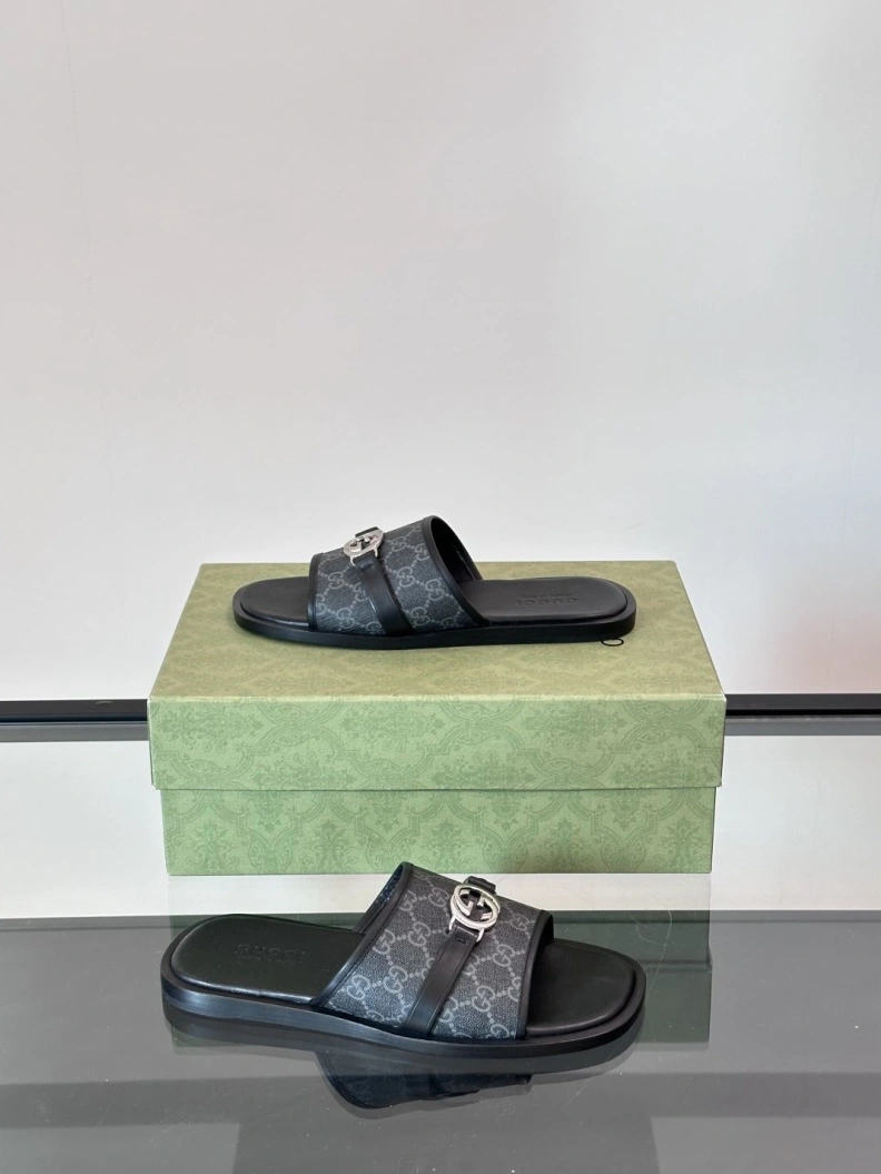 Gxccx Slippers Vibrant 155291