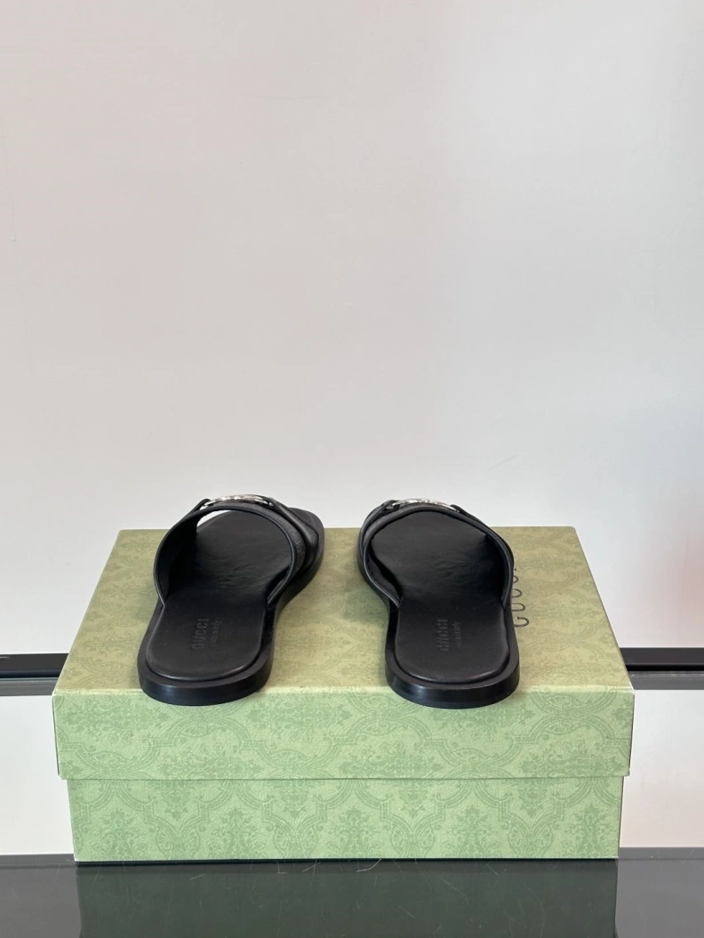 Gxccx Slippers Vibrant 155291