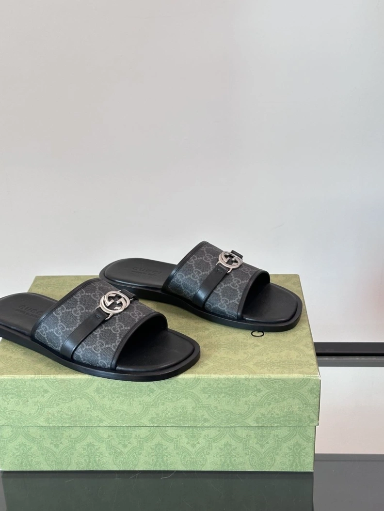 Gxccx Slippers Vibrant 155291