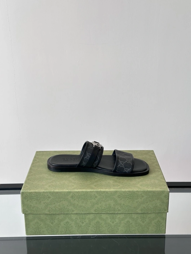 Popular Gxccx Slippers 155286