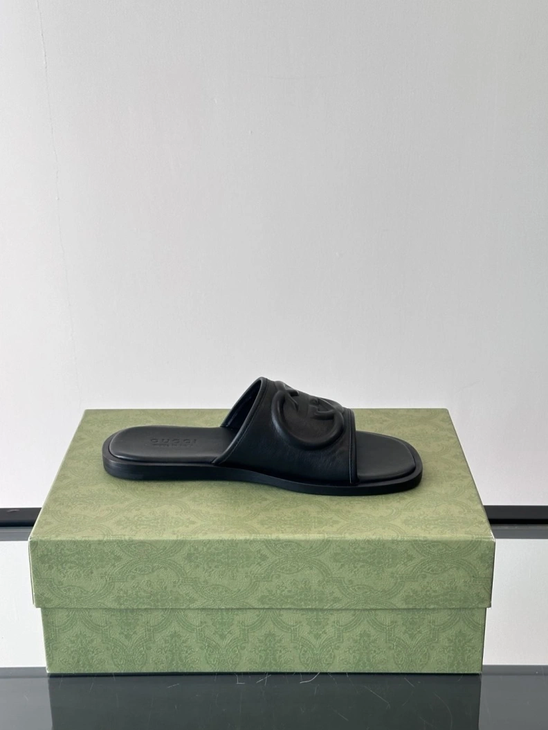 Trendy Gxccx Slippers 155285
