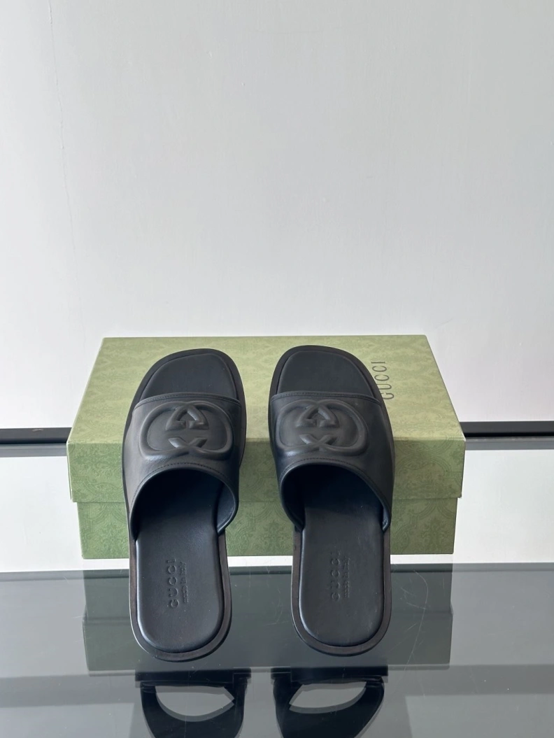 Trendy Gxccx Slippers 155285