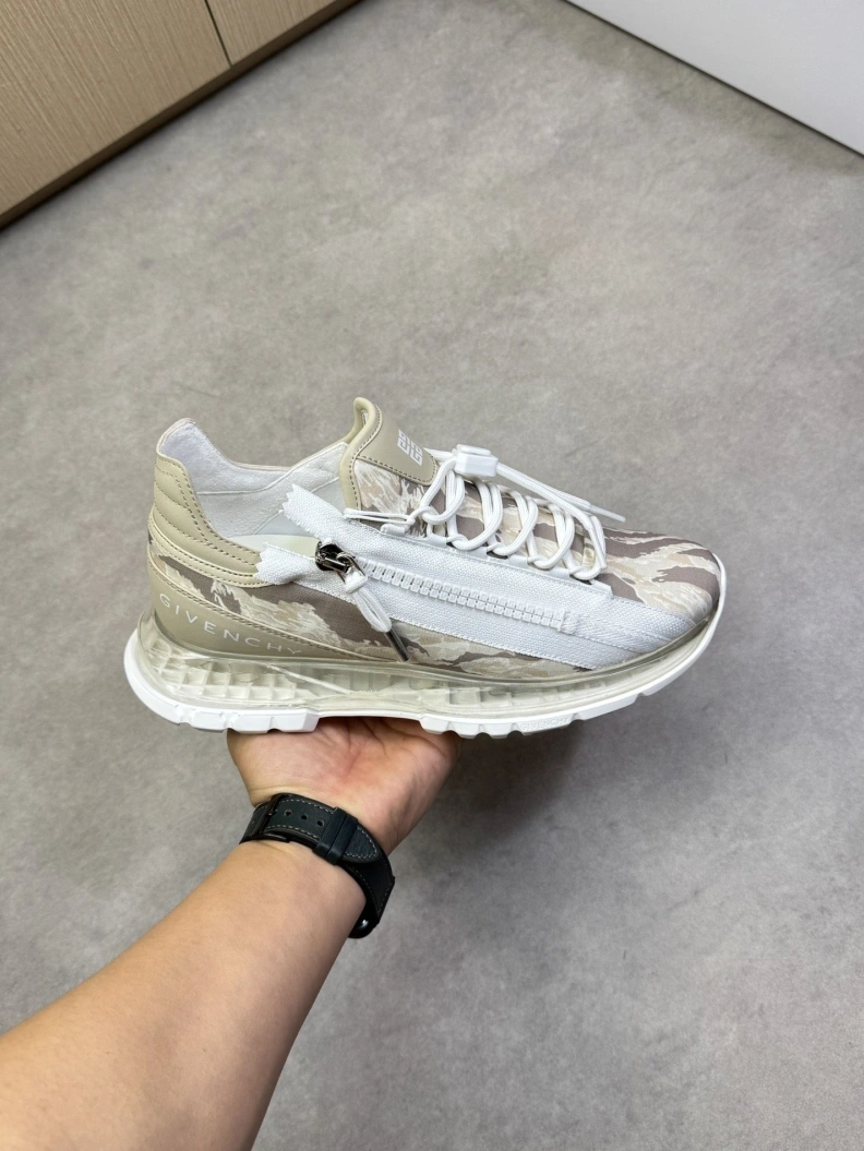 Affordable Gxvxnchy Sneakers 151839