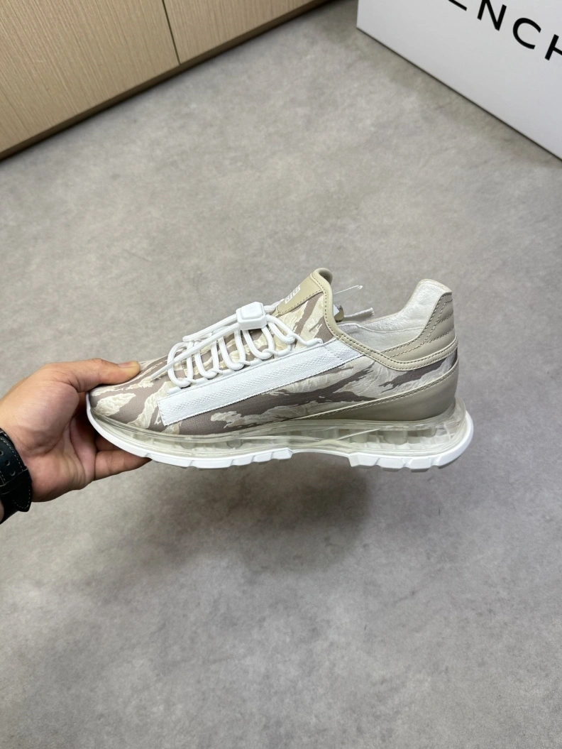 Affordable Gxvxnchy Sneakers 151839