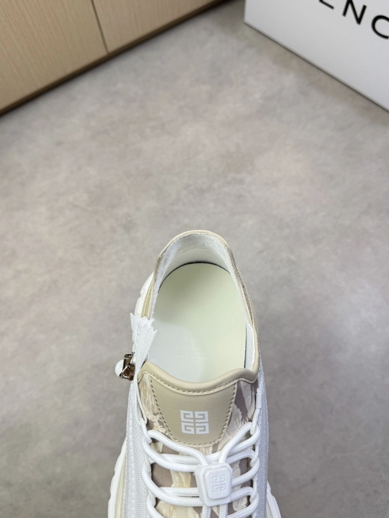 Affordable Gxvxnchy Sneakers 151839