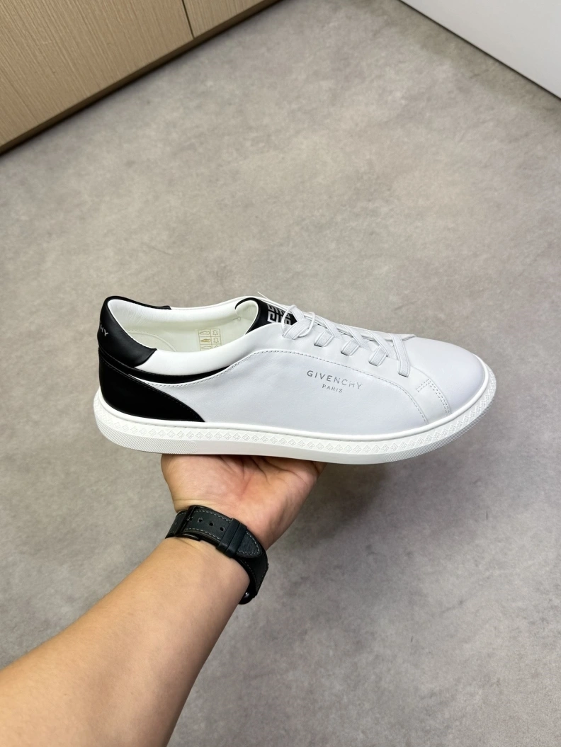 Gxvxnchy Sneakers BestValue 151850