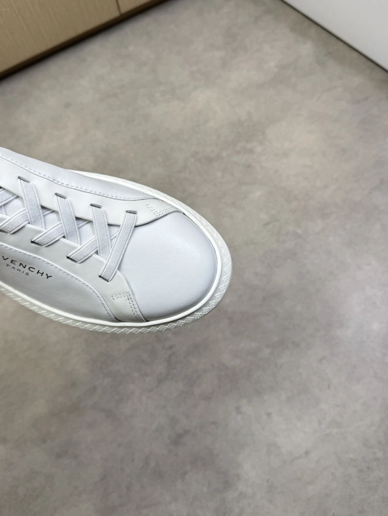 Gxvxnchy Sneakers BestValue 151850
