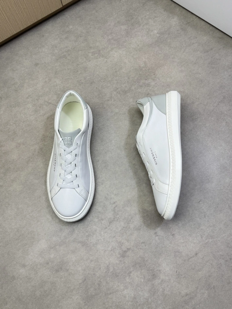 Efficient Gxvxnchy Sneakers 151854
