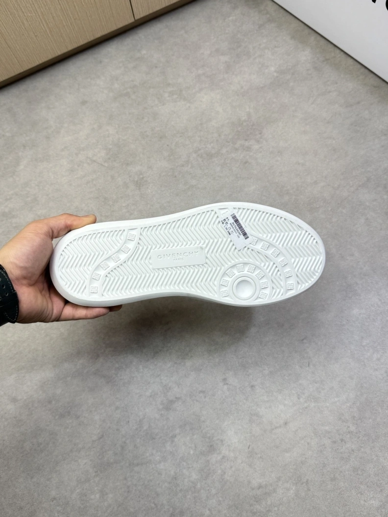 Gxvxnchy Sneakers Resilient 151855