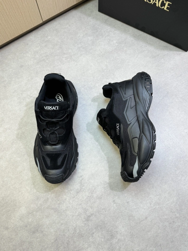 Gxvxnchy Sneakers Sleek 151851