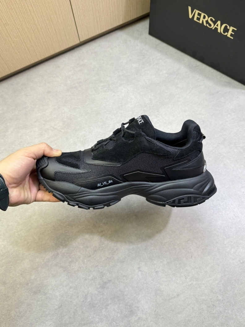 Gxvxnchy Sneakers Sleek 151851