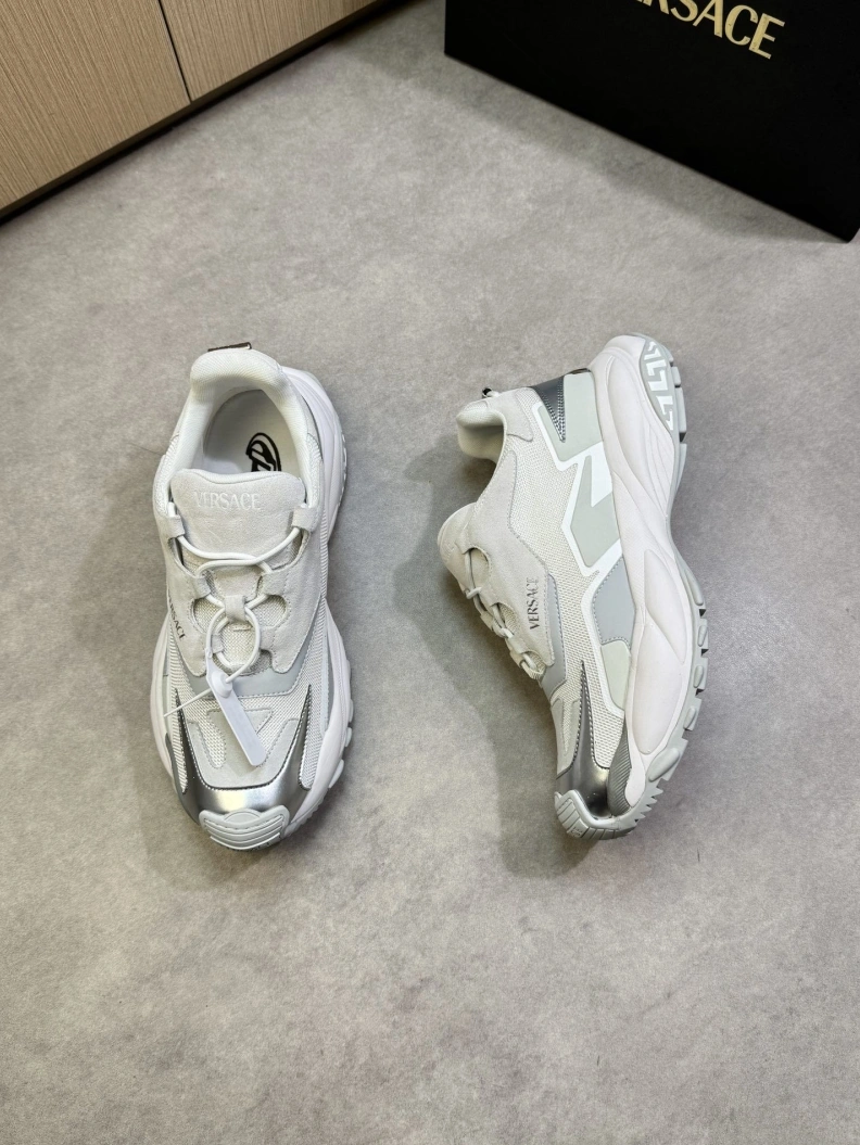 Stylish Gxvxnchy Sneakers 151849