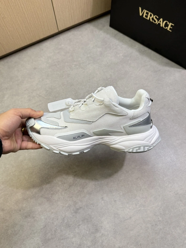 Stylish Gxvxnchy Sneakers 151849