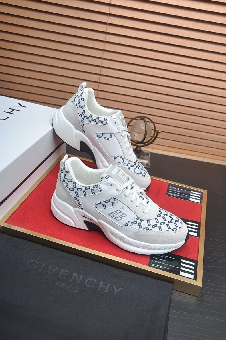 EasyMatch Gxvxnchy Sneakers 151847