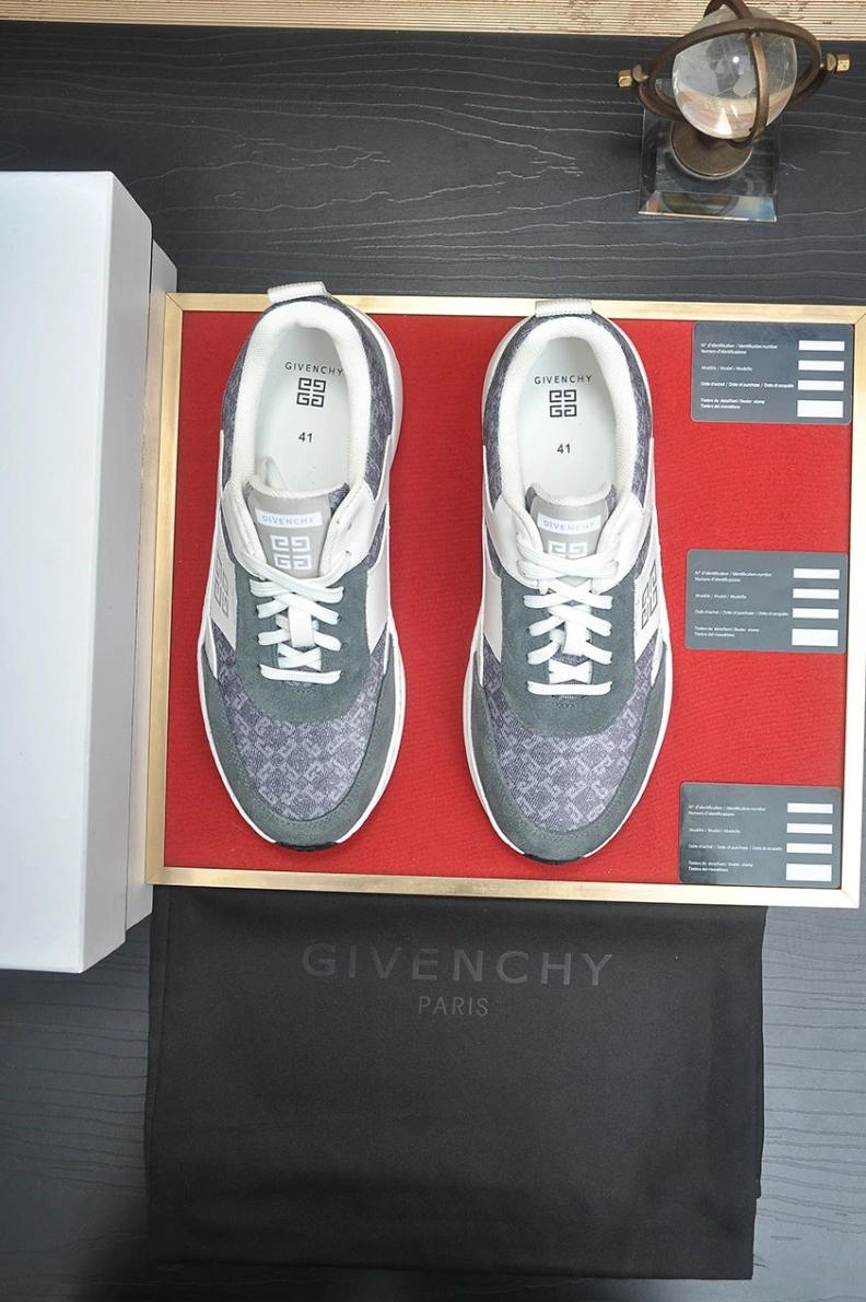 Gxvxnchy Sneakers Soft 151845