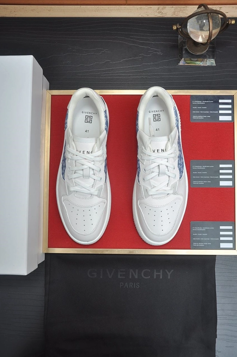Gxvxnchy Sneakers Durable 151833