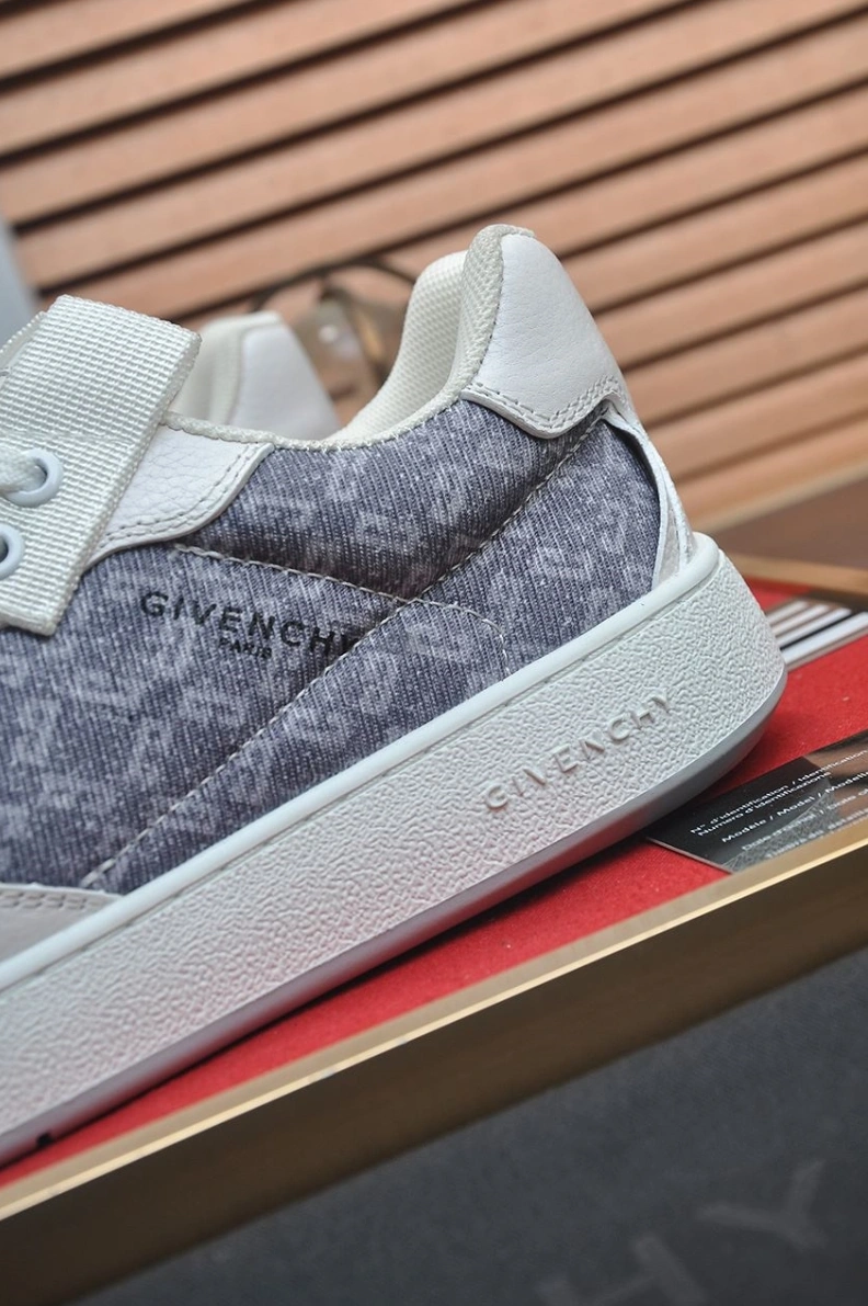 Gxvxnchy Sneakers Functional 151837