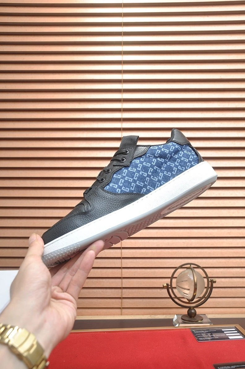 Gxvxnchy Sneakers Sophisticated 151832