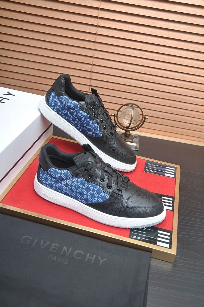 Gxvxnchy Sneakers Sophisticated 151832