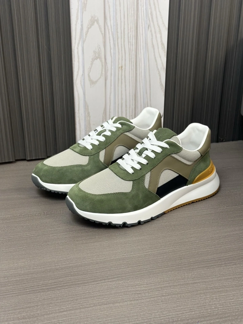 WellDesigned Brxnxllo Cxcxnelli Sneakers 113449