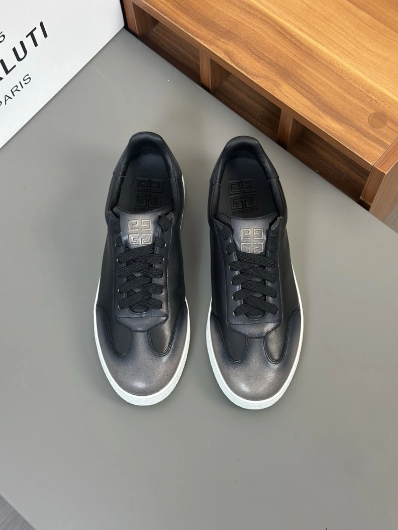 Gxvxnchy Sneakers Durable 151827