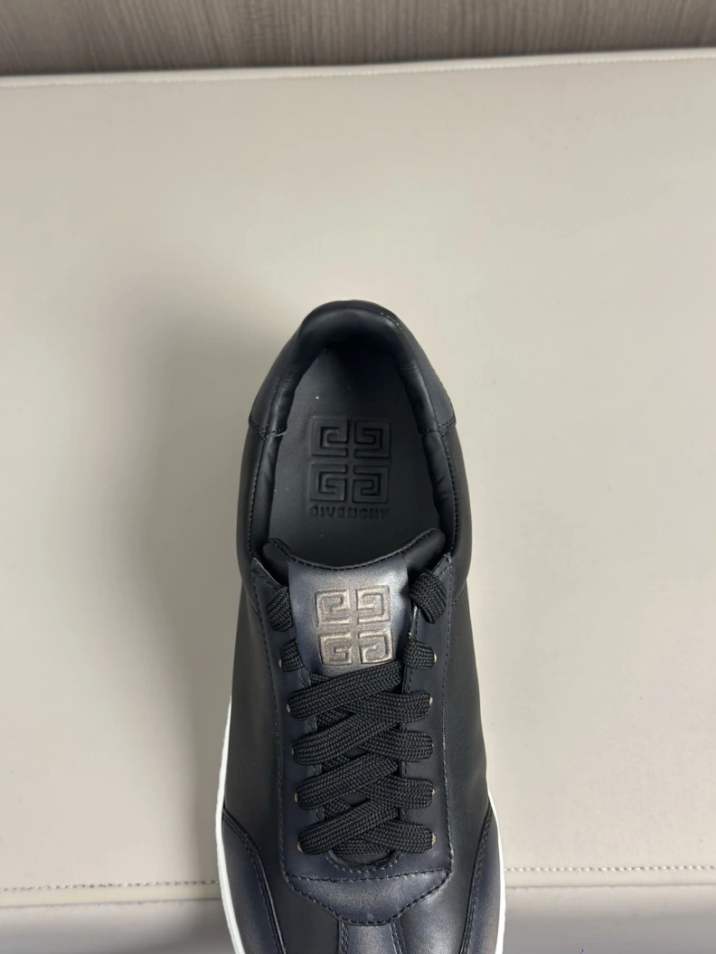 Gxvxnchy Sneakers Durable 151827