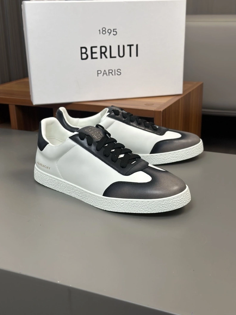 Efficient Gxvxnchy Sneakers 151829