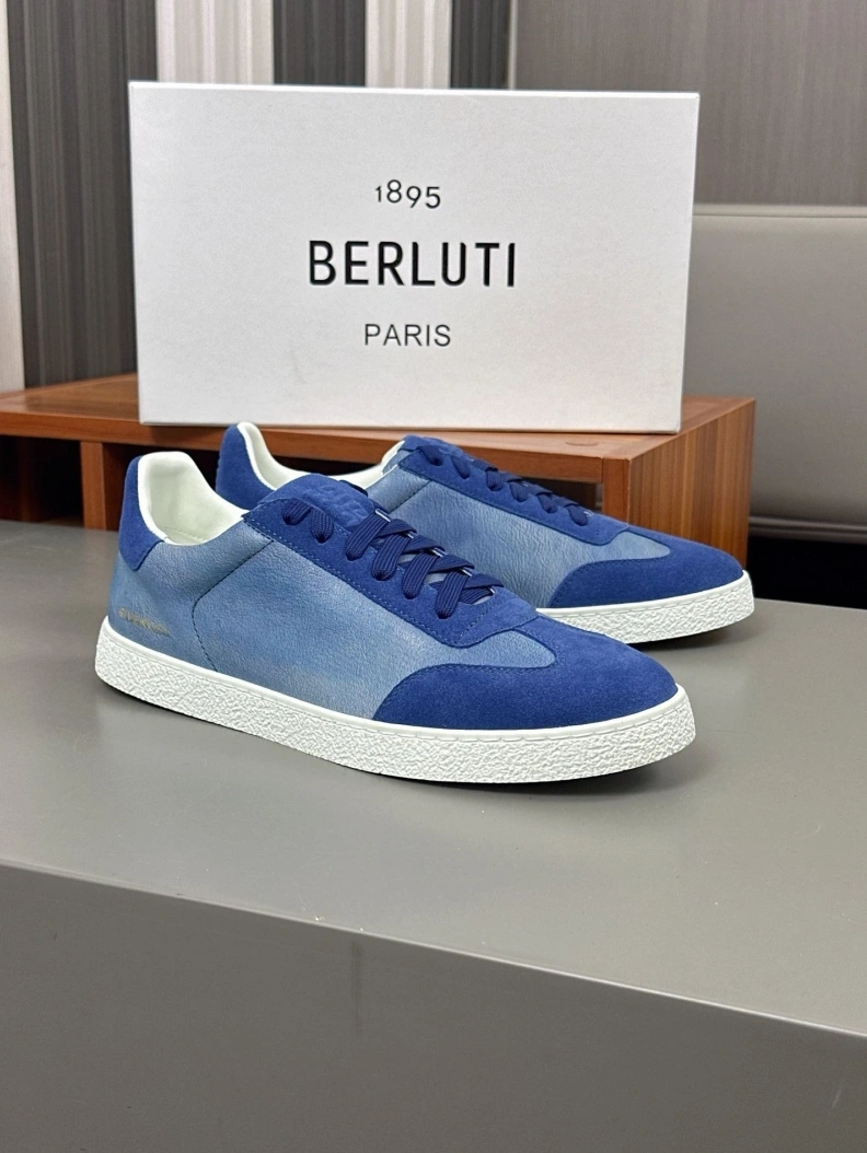 Cozy Gxvxnchy Sneakers 151825