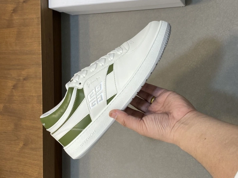 Gxvxnchy Sneakers Cozy 151821