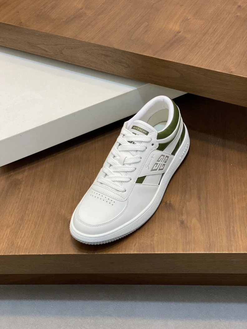 Gxvxnchy Sneakers Cozy 151821