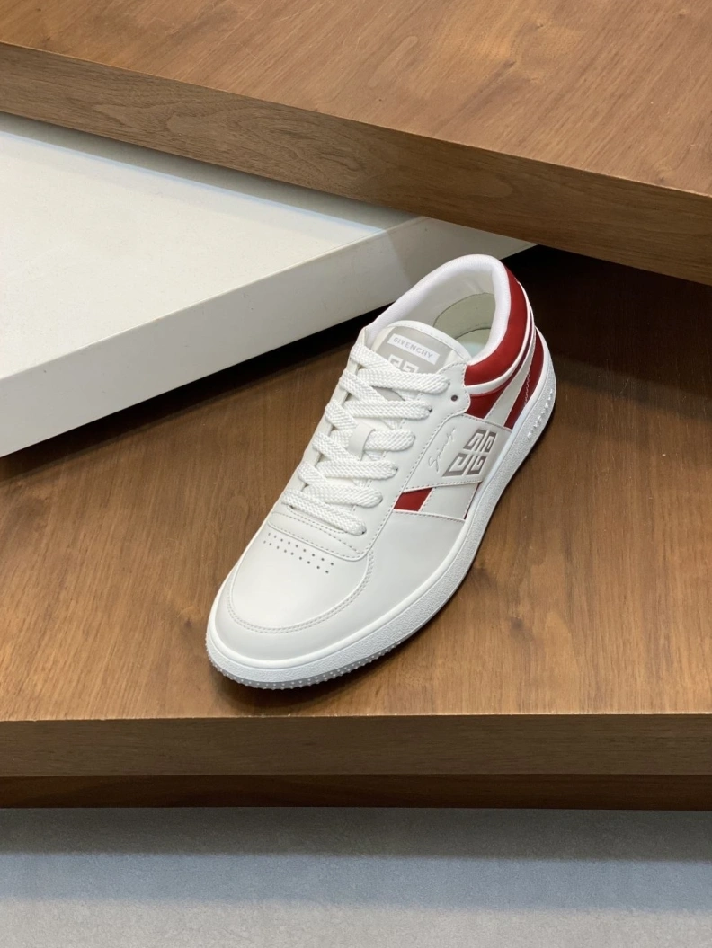 Gxvxnchy Sneakers EyeCatching 151816