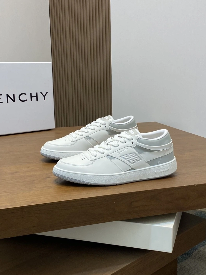 Gxvxnchy Sneakers Bright 151812
