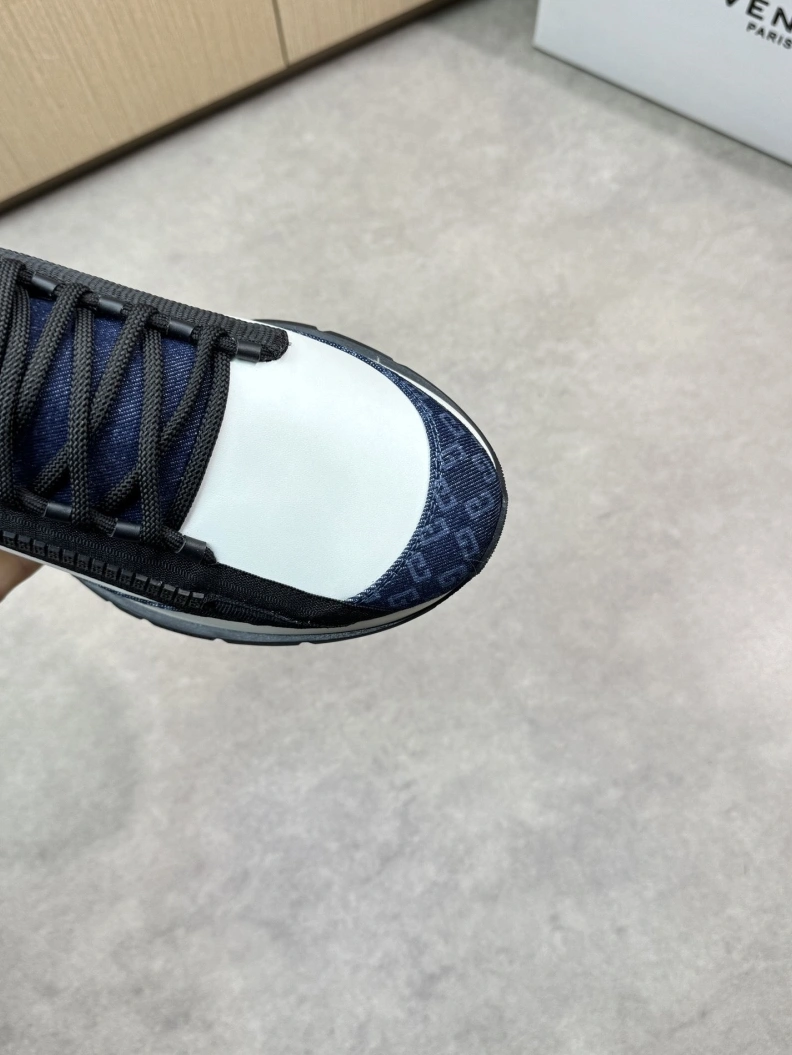 Elegant Gxvxnchy Sneakers 151814