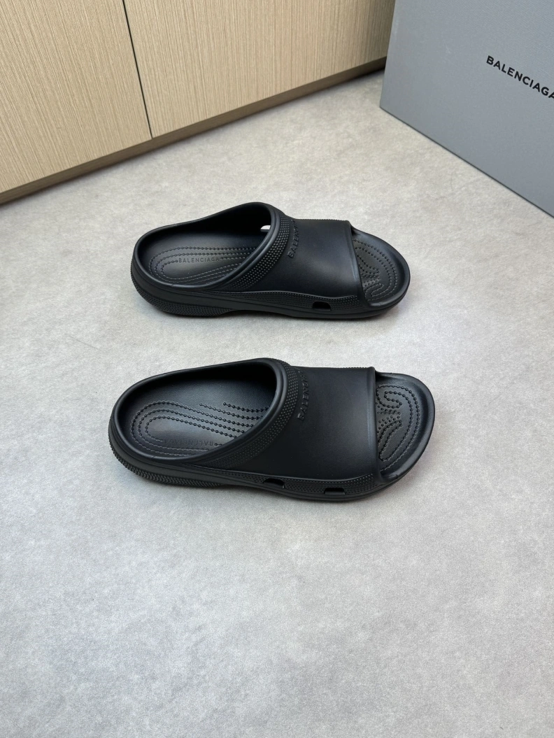 Unique Bxlxnciaga Slippers 109244