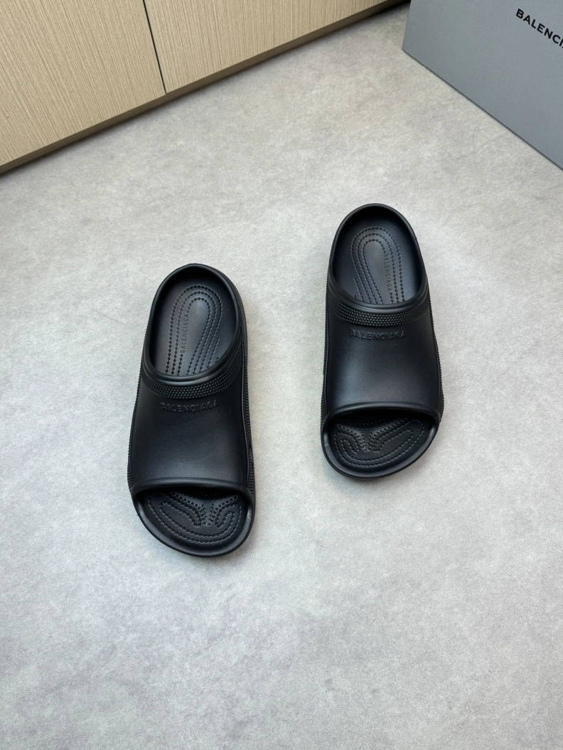 Unique Bxlxnciaga Slippers 109244