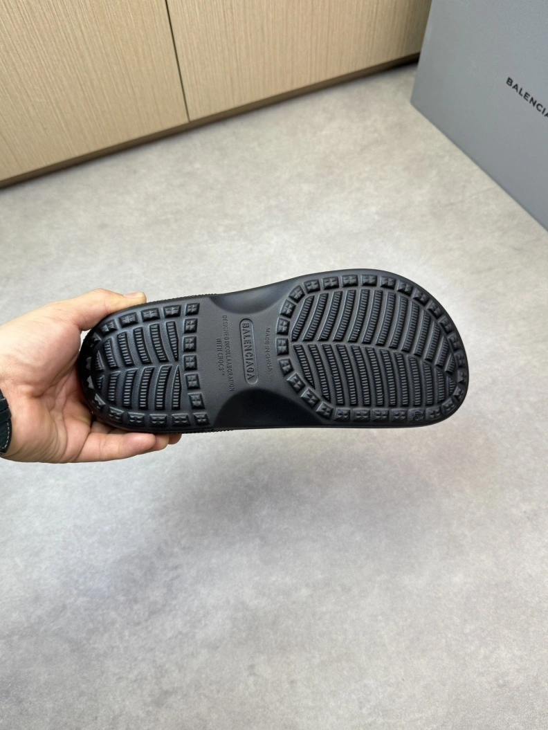 Unique Bxlxnciaga Slippers 109244