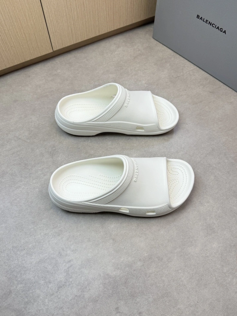 Bxlxnciaga Slippers Vibrant 109233