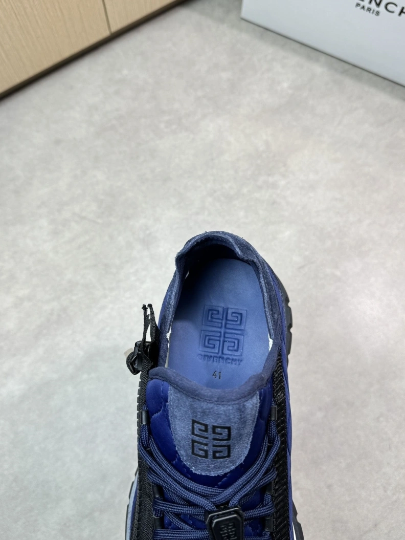 Elegant Gxvxnchy Sneakers 151809