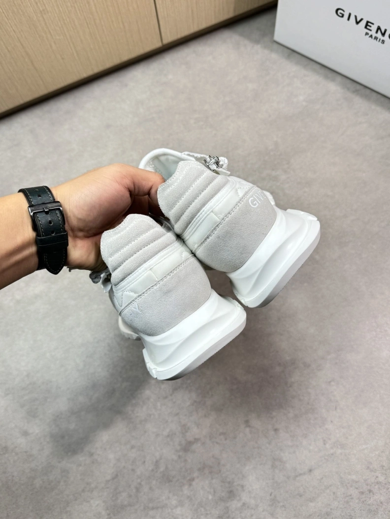 Gxvxnchy Sneakers SportInspired 151804