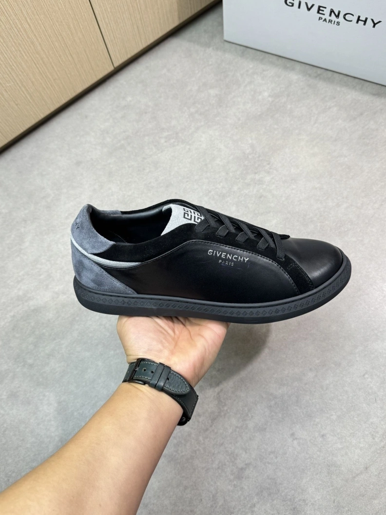 Gxvxnchy Sneakers Durable 151798