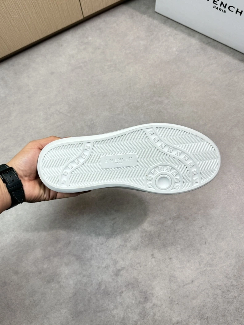 Gxvxnchy Sneakers Durable 151799