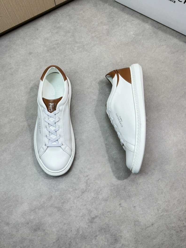 Durable Gxvxnchy Sneakers 151808