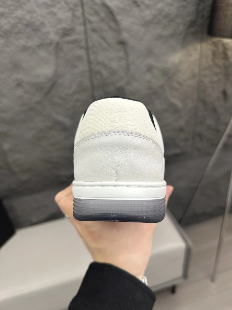 Lightweight Chxnxl Sneakers 118114
